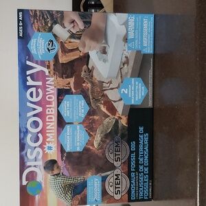 Velocuraptor DInosaur Fossil Dig. Discovery Mindblown. 2 pack Excavation Kit.